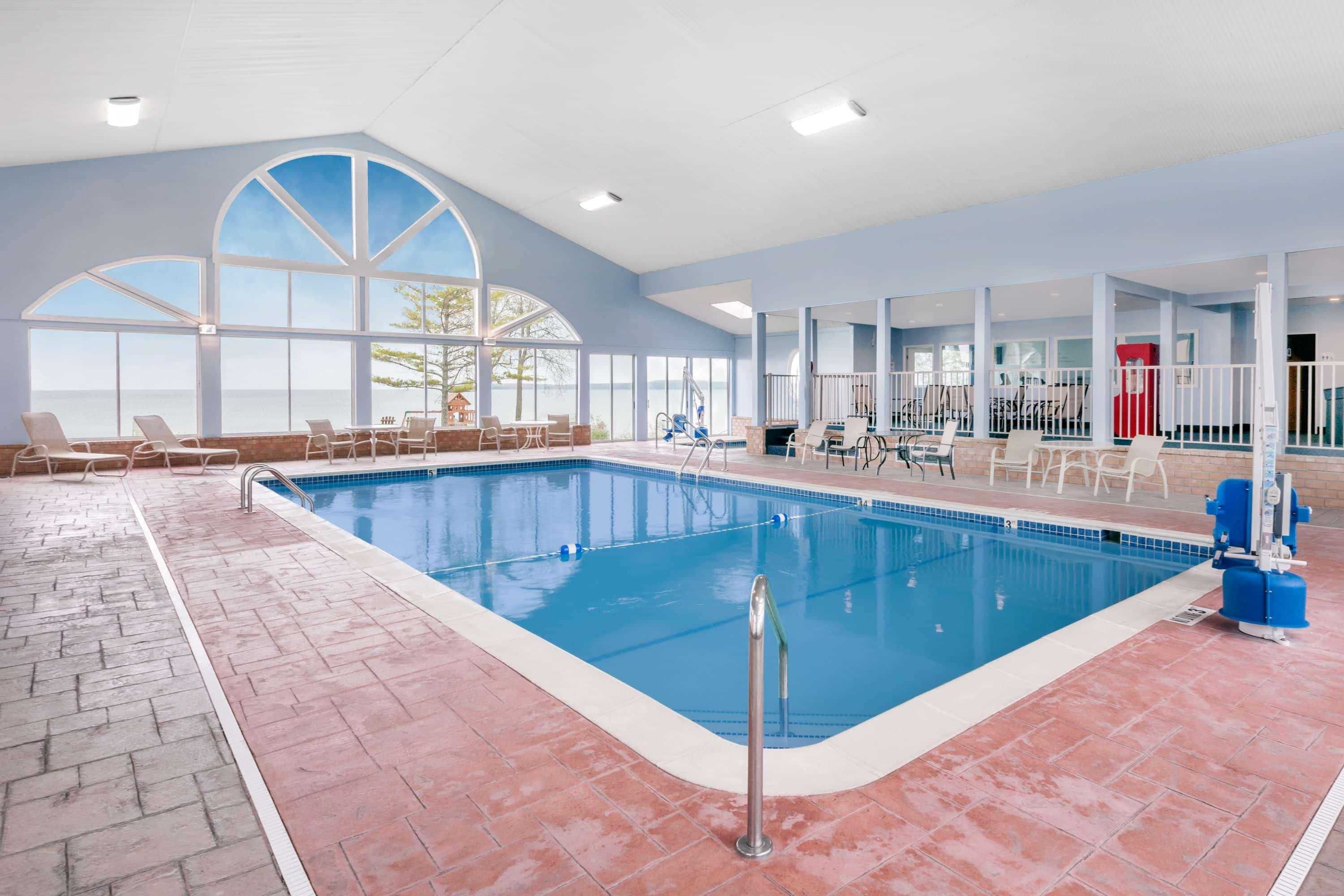 Baymont By Wyndham St. Ignace Lakefront Exteriér fotografie