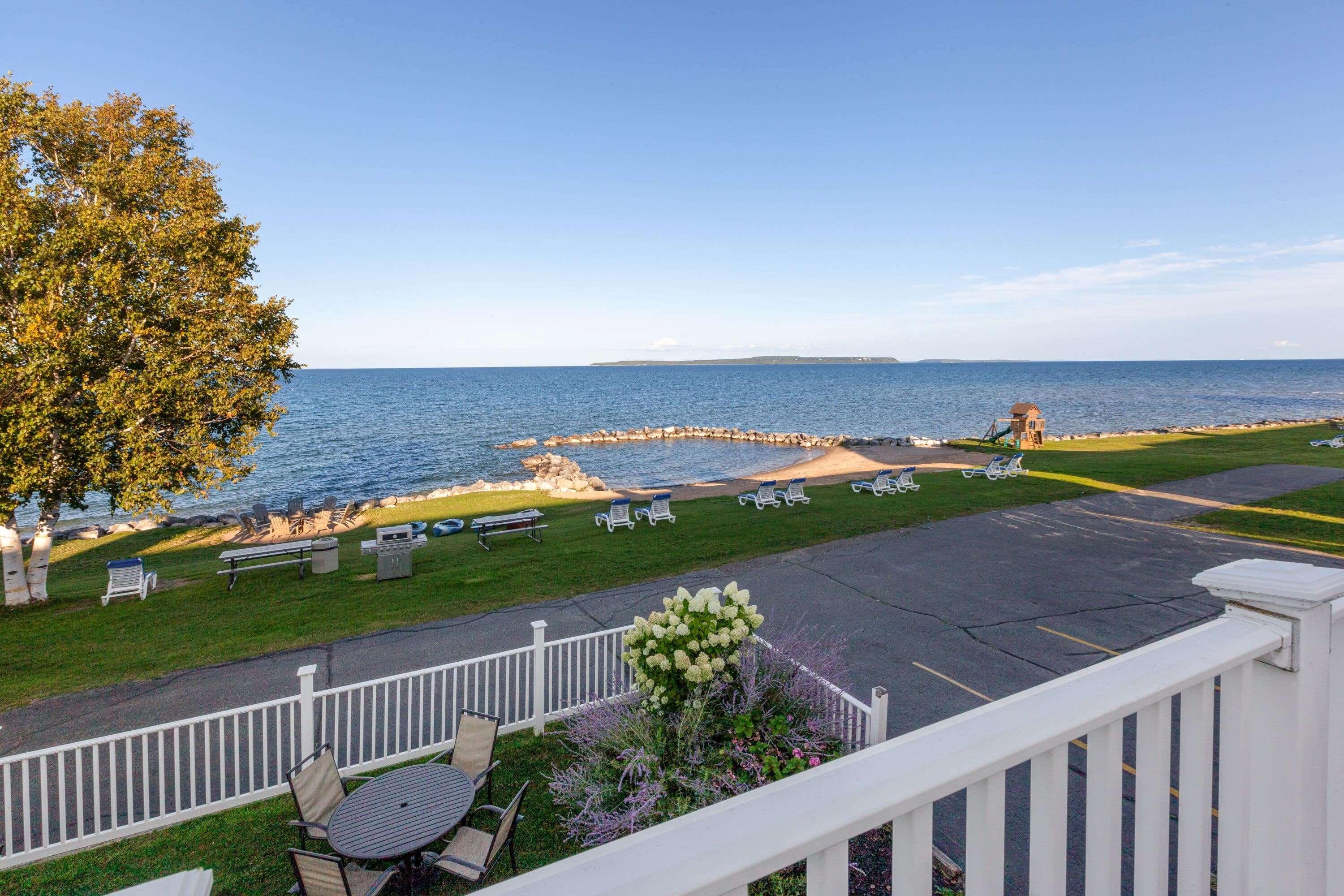 Baymont By Wyndham St. Ignace Lakefront Exteriér fotografie