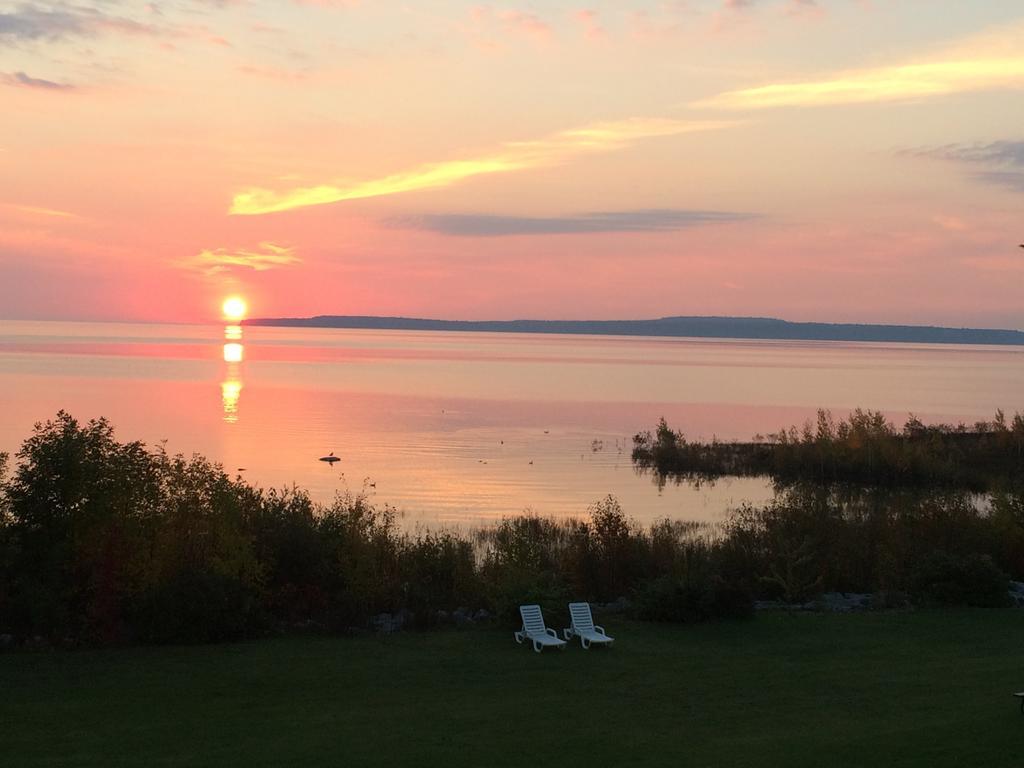Baymont By Wyndham St. Ignace Lakefront Exteriér fotografie